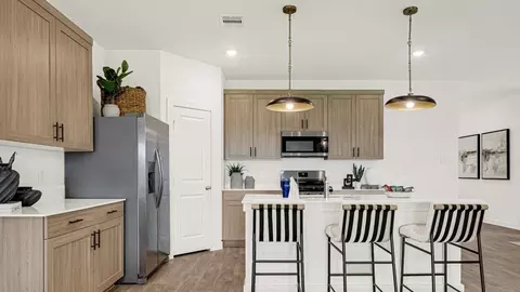 Kitchen - 2610 Ranch View Ct, Rosenberg, TX 77471 photo 5 of 6