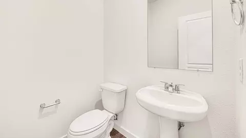 Bath - 2610 Ranch View Ct, Rosenberg, TX 77471 photo 1 of 10