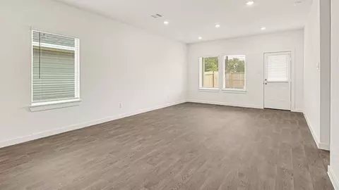 Living - 2610 Ranch View Ct, Rosenberg, TX 77471 photo 1 of 4