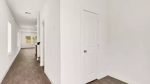 Entry Way - 2610 Ranch View Ct, Rosenberg, TX 77471 photo 1 of 3