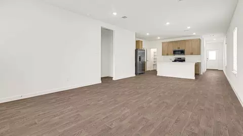 Living - 2610 Ranch View Ct, Rosenberg, TX 77471 photo 3 of 4