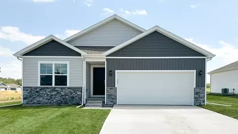 817 Fireside Dr NW, Bondurant, IA 50035