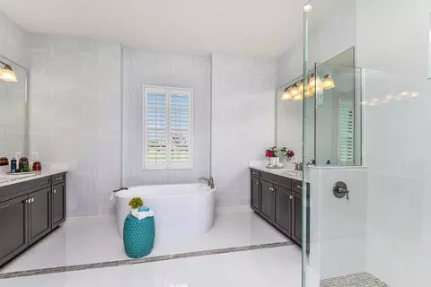 Bath - 20145 Fieldcrest Ter, Estero, FL 33928 photo 2 of 2