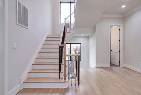 Entry Way - 11200 River Rd, Potomac, MD 20854 photo 2 of 5