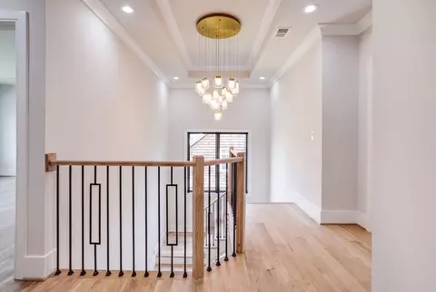 Entry Way - 11200 River Rd, Potomac, MD 20854 photo 4 of 5