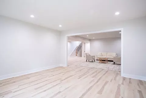 Living - 11200 River Rd, Potomac, MD 20854 photo 4 of 11
