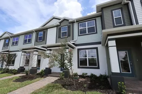 Exterior - 1425 Hyde St, Saint Cloud, FL 34771 photo 6 of 9