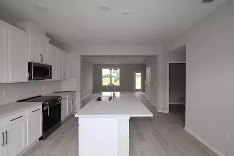 Kitchen - 1425 Hyde St, Saint Cloud, FL 34771 photo 2 of 3