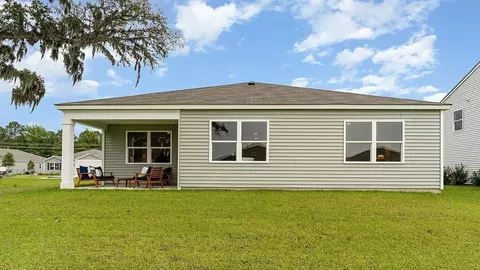 Exterior - 108 Pampa Dr, Loris, SC 29569 photo 2 of 7