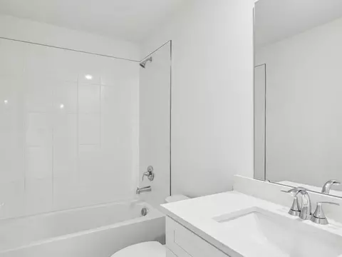 Bath - 39 Rangeline Dr, Saint Augustine, FL 32092 photo 1 of 2