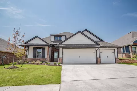 Exterior - 2920 E Northampton St, Broken Arrow, OK 74014 photo 2 of 29