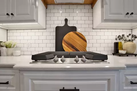 Kitchen - 2920 E Northampton St, Broken Arrow, OK 74014 photo 3 of 15