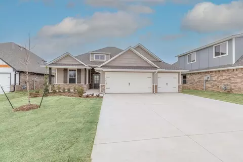 Exterior - 2920 E Northampton St, Broken Arrow, OK 74014 photo 4 of 29