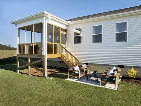 Exterior - 144 Thomas Store Dr, Broadway, NC 27505 photo 3 of 13