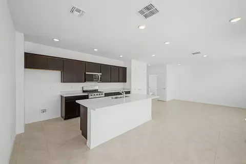 Kitchen - 8047 W Berkeley Rd, Phoenix, AZ 85035 photo 1 of 1