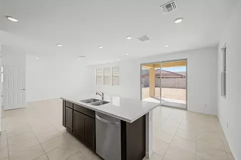 Kitchen - 8047 W Berkeley Rd, Phoenix, AZ 85035 photo 1 of 1