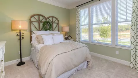 Bedroom - 28 Wheatfield Rd, Fletcher, NC 28732 photo 4 of 13