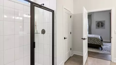 Bath - 28 Wheatfield Rd, Fletcher, NC 28732 photo 5 of 7