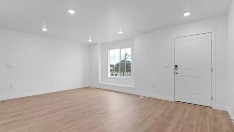 Living - 1897 E Corriente Dr #1176, Salem, UT 84653 photo 1 of 5
