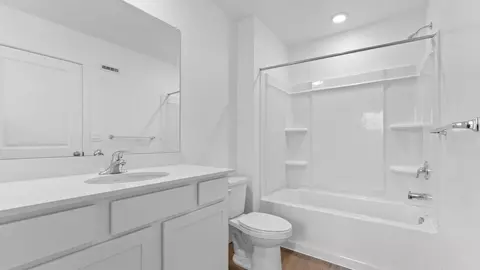Bath - 1897 E Corriente Dr #1176, Salem, UT 84653 photo 2 of 6