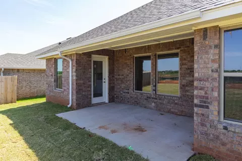 Other - 2800 Heather Hvn, Moore, OK 73160 photo 9 of 24