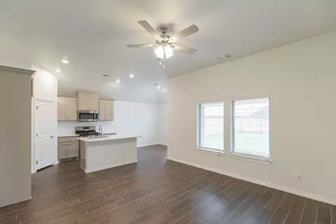 Living - 2800 Heather Hvn, Moore, OK 73160 photo 1 of 7