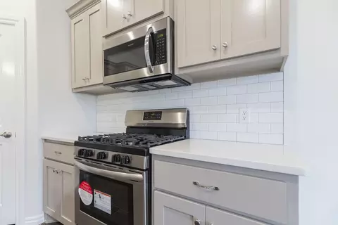 Kitchen - 2800 Heather Hvn, Moore, OK 73160 photo 5 of 13