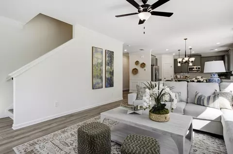 Living - 216 Antiquity Cir, Perry, GA 31069 photo 2 of 4