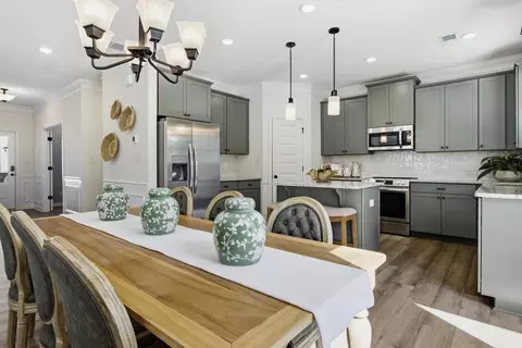 Dining - 216 Antiquity Cir, Perry, GA 31069 photo 2 of 11