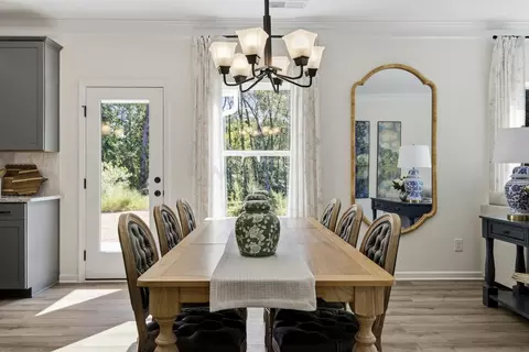 Dining - 216 Antiquity Cir, Perry, GA 31069 photo 4 of 11