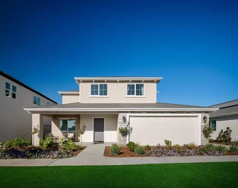 Exterior - 537 N Tracy St, Visalia, CA 93292 photo 7 of 8