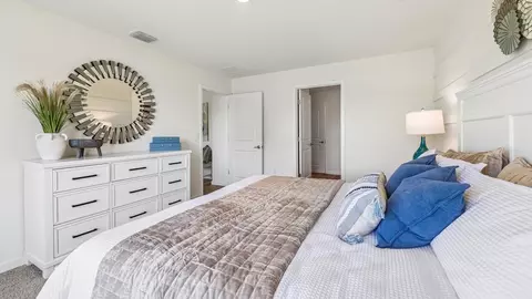 Bedroom - 4428 SW 69th St, Ocala, FL 34474 photo 3 of 9