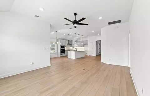 Living - 116 Elm View Dr, Georgetown, TX 78628 photo 2 of 5
