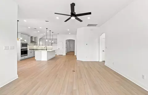 Living - 116 Elm View Dr, Georgetown, TX 78628 photo 2 of 6
