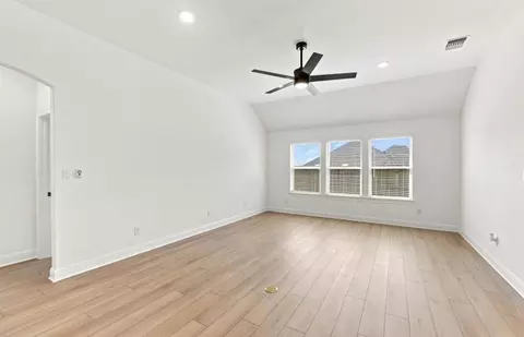 Living - 116 Elm View Dr, Georgetown, TX 78628 photo 3 of 5