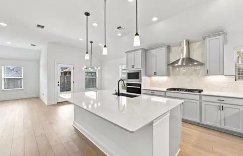 Kitchen - 116 Elm View Dr, Georgetown, TX 78628 photo 2 of 5