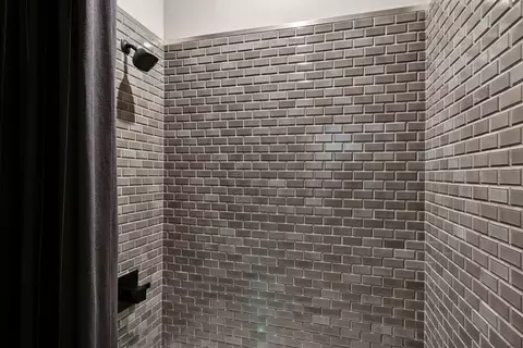 Bath - 2953 Garnet Way, Marina, CA 93933 photo 7 of 8