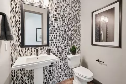 Bath - 2953 Garnet Way, Marina, CA 93933 photo 5 of 8