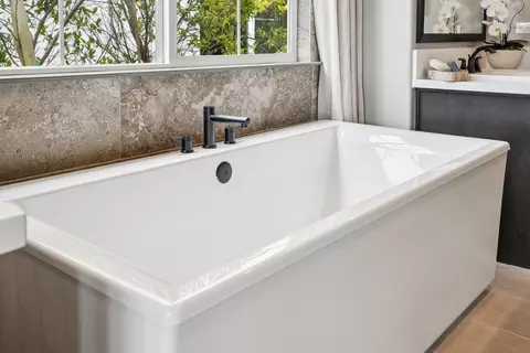 Bath - 2953 Garnet Way, Marina, CA 93933 photo 3 of 8
