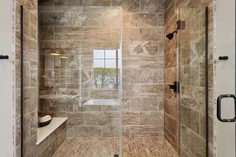 Bath - 2953 Garnet Way, Marina, CA 93933 photo 4 of 8