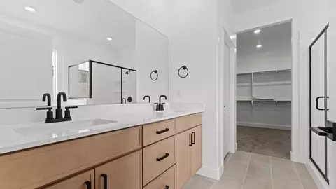 Bath - 1325 N 1250 E #39, Logan, UT 84321 photo 1 of 3