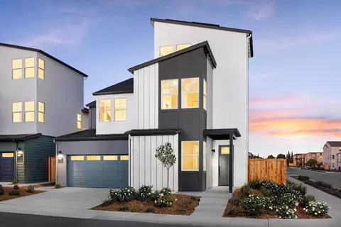 Exterior - 4938 Larkfield St, Dublin, CA 94568 photo 2 of 2