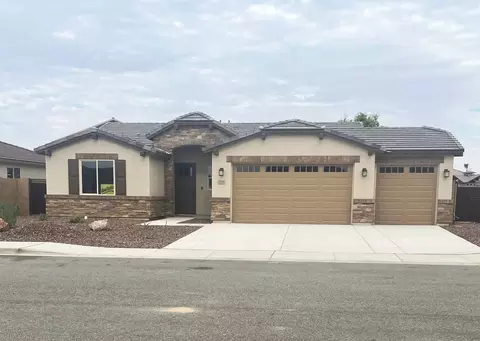 3721 S Santana Dr, Yuma, AZ 85365