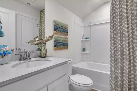 Bath - 104 Cascade Dr, Conway, SC 29527 photo 3 of 4