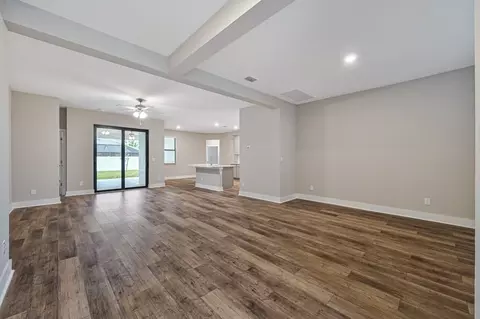 Living - 808 Gen D Macarthur Ave, Labelle, FL 33935 photo 1 of 2