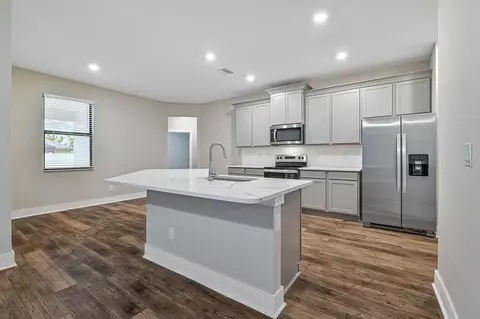 Kitchen - 808 Gen D Macarthur Ave, Labelle, FL 33935 photo 1 of 4