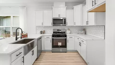 Kitchen - 19 Crest Dr, Miramar Beach, FL 32550 photo 2 of 3