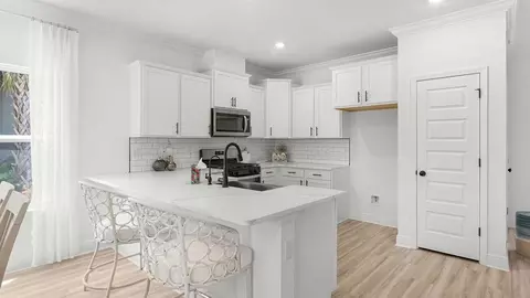 Kitchen - 19 Crest Dr, Miramar Beach, FL 32550 photo 3 of 3