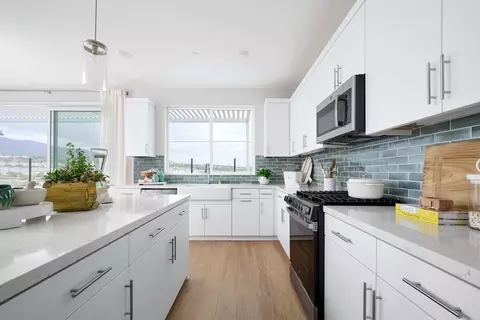 Kitchen - 3818 Bluff View Dr, Corona, CA 92883 photo 2 of 2