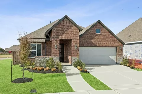 11843 Sawgrass Dr, Mont Belvieu, TX 77523